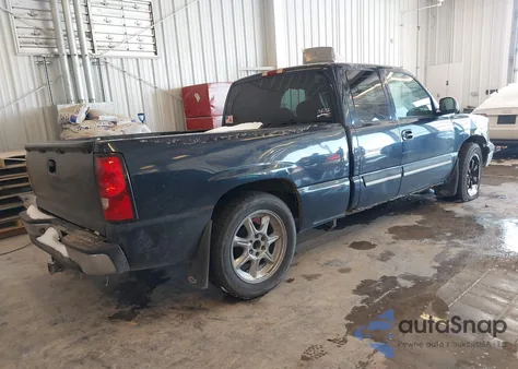 2005 Chevrolet Silverado 1500 Ls z USA, uszkodzony, nr VIN 2GCEC19T751149744